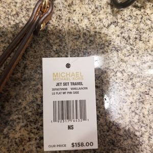 NWT Michael kors wallet